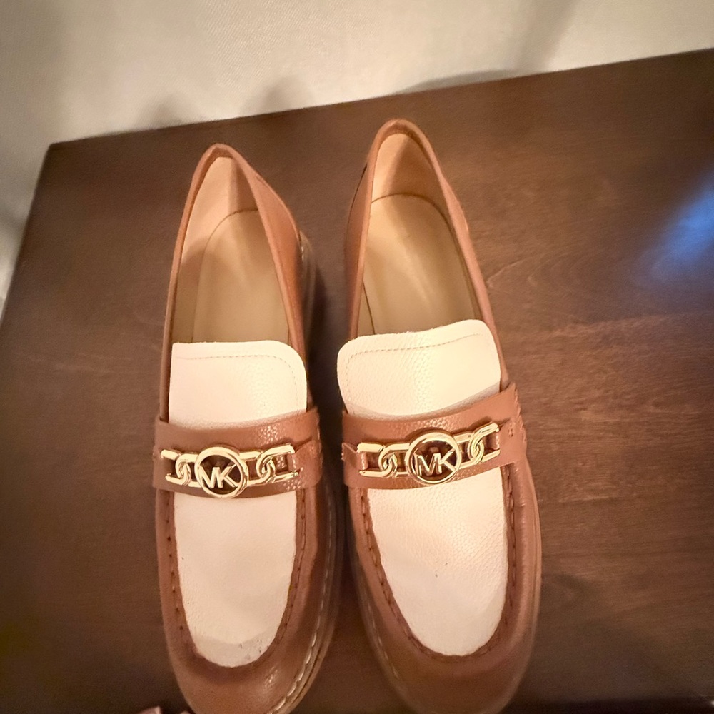 Michael Kors Tan and Cream Loafers with Gold Accent